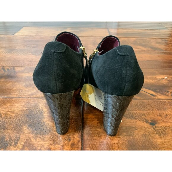 Marc Jacobs Black Suede Zipper Bootie Chunky Snakeskin Heels, Size 37.5 | 7.5 - Picture 6 of 10